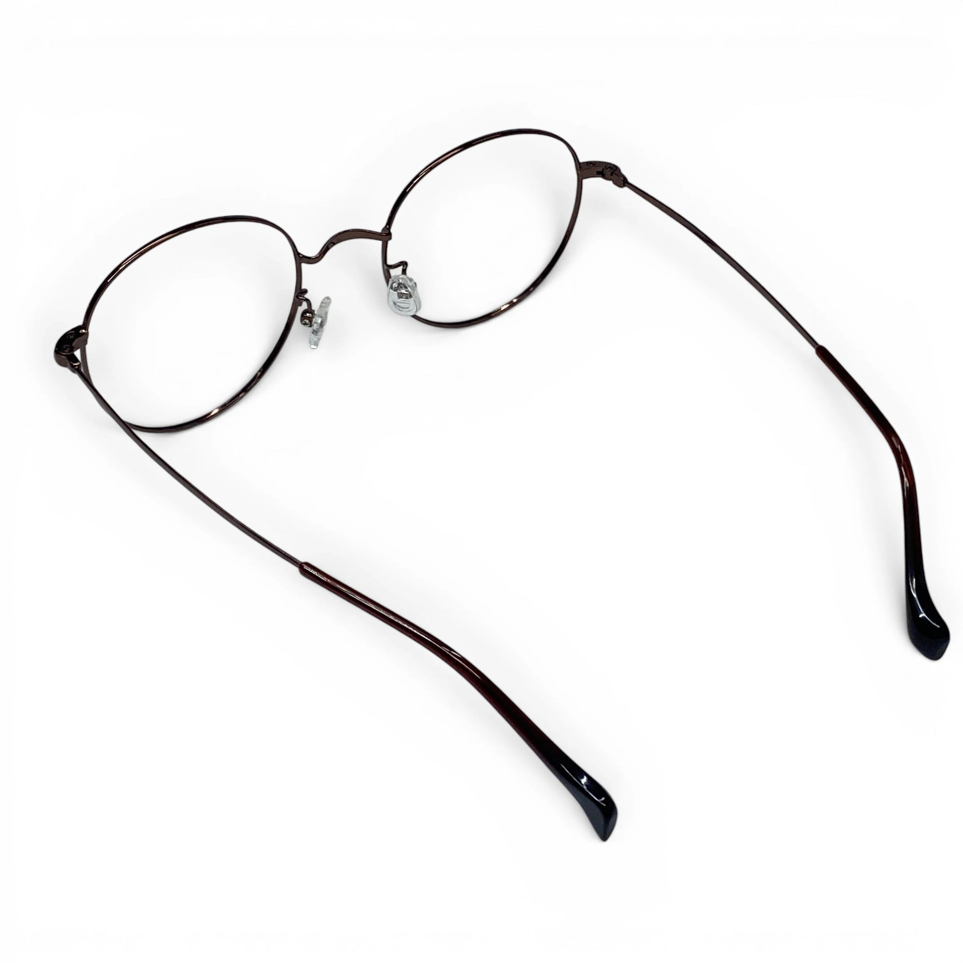 Dalbit 7011 round titanium prescription eyeglasses, back view of temples with secure temple tips
