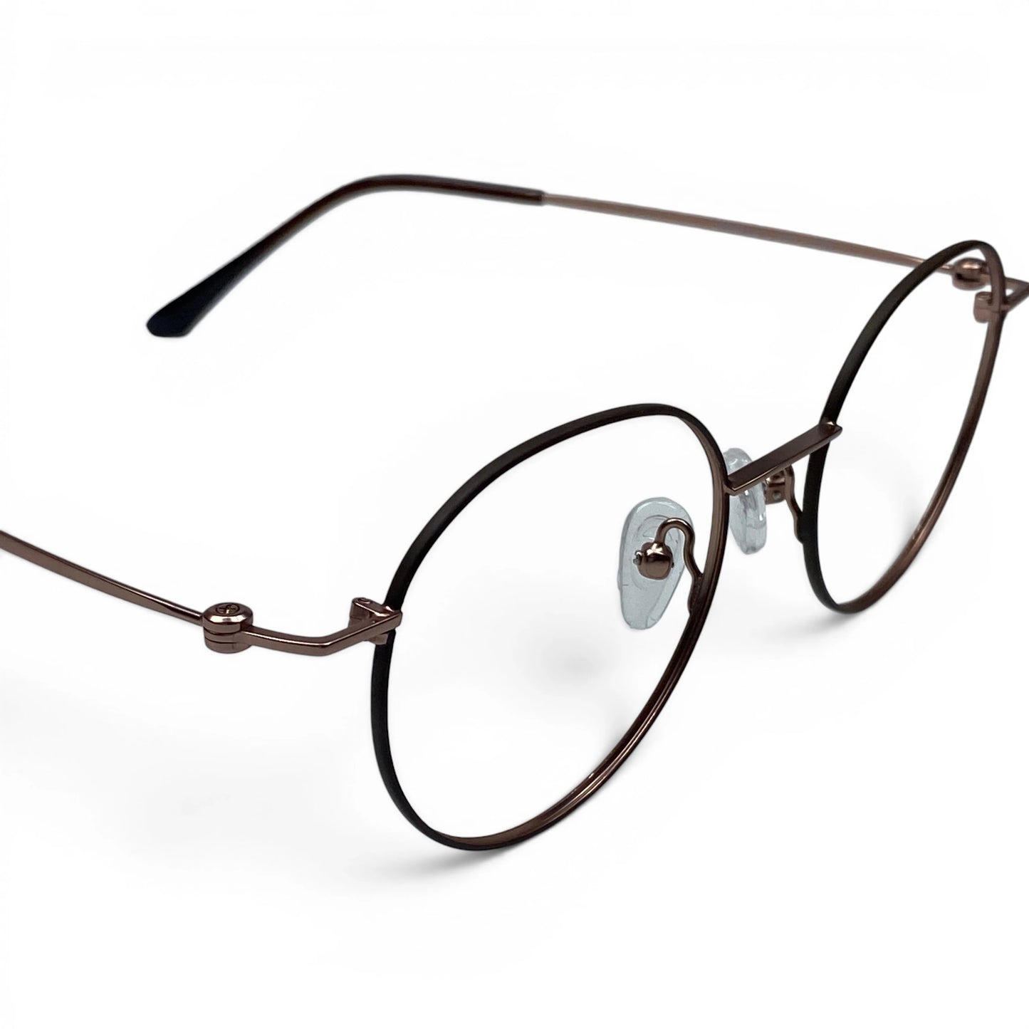 Josun 3000 round titanium prescription eyeglasses, close-up of secure hinge 