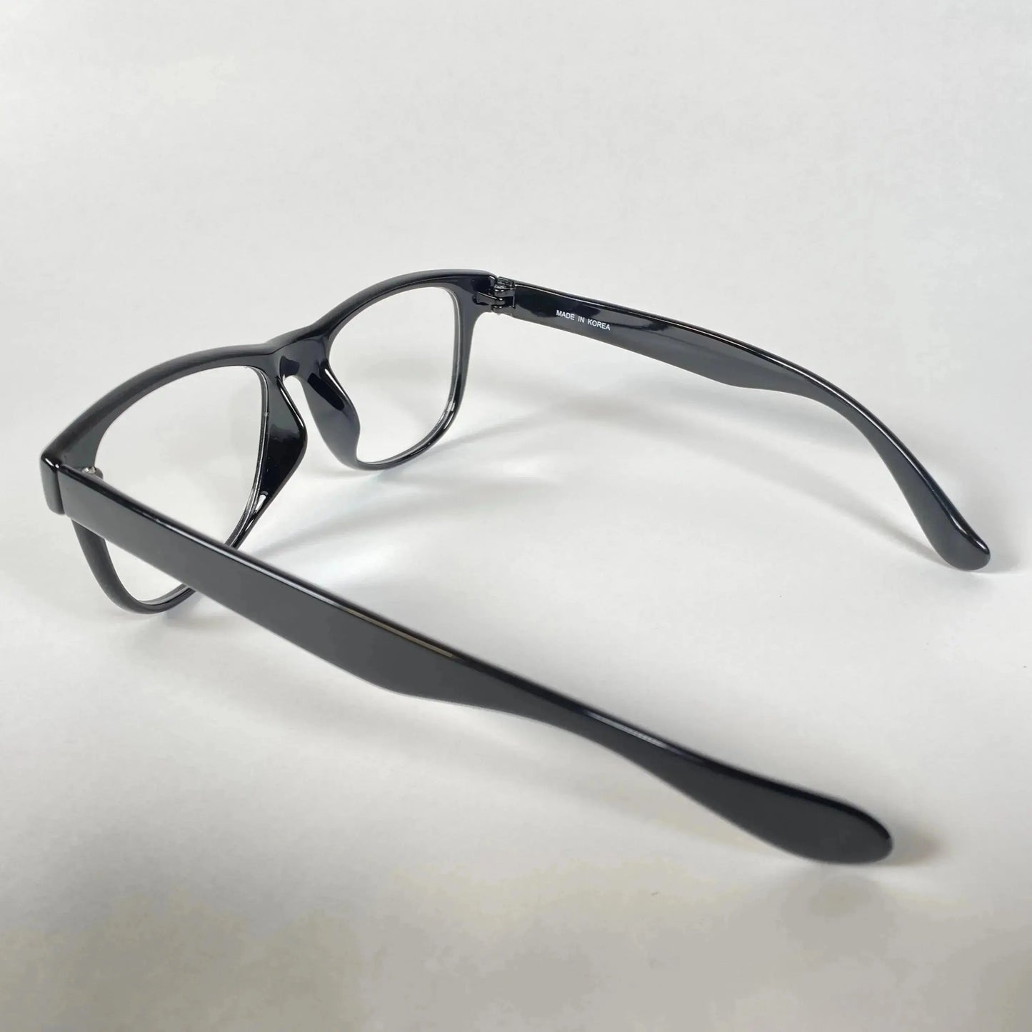 FaceFit 0919 oversized glasses side view showing sleek temple design and comfortable fit