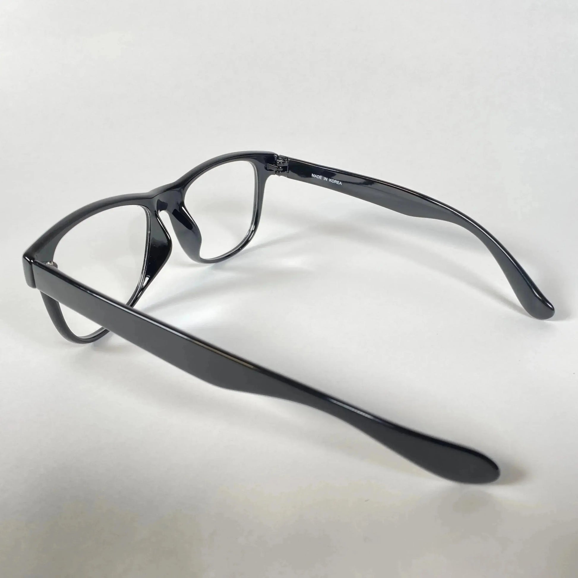 FaceFit 0919 oversized glasses side view showing sleek temple design and comfortable fit