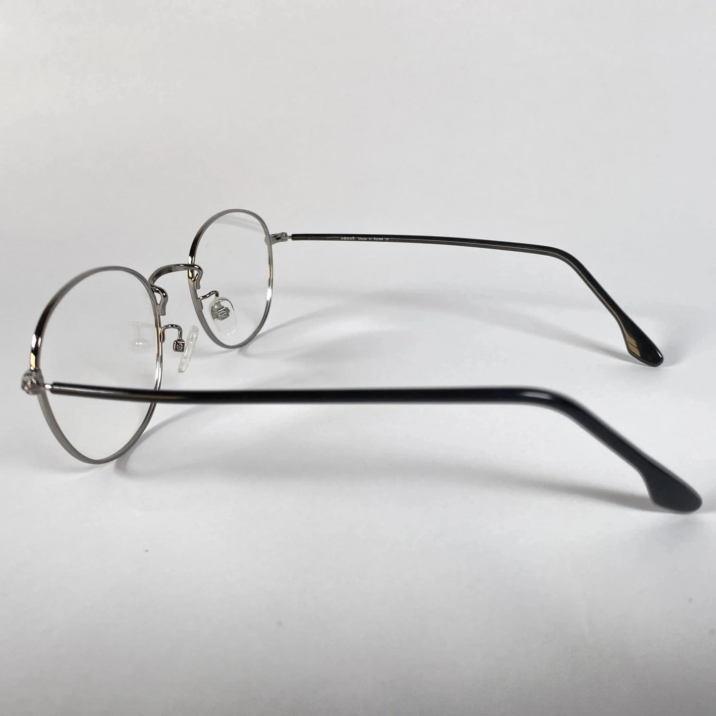 Melo 7025 lightweight metal glasses side view - minimalist elegant design loved by K-celebrities